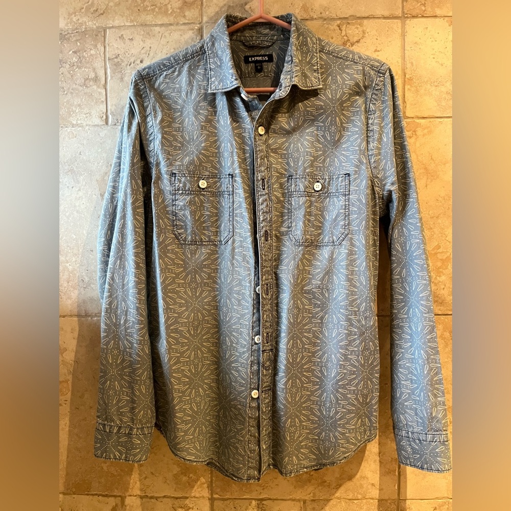 Express Men’s Button Down Shirt with Print